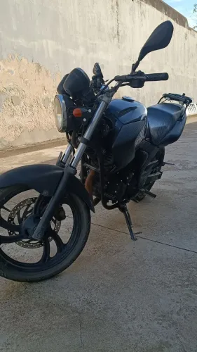 Vende se Yamaha fazer 250 ano 2006 , Valor $ 8,200.