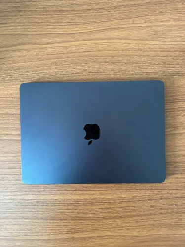 Apple MacBook Air com M5 Chip, 13 polegadas, 512GB/16GB na cor Midnight