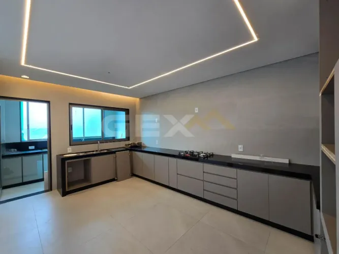 Apartamento à venda no Centro, com 3 quartos sendo 1 suíte com closet.