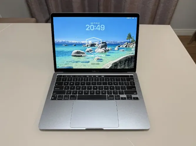 Macbook Pro M2 - 2022 (M2/8g/256g) 13 polegadas