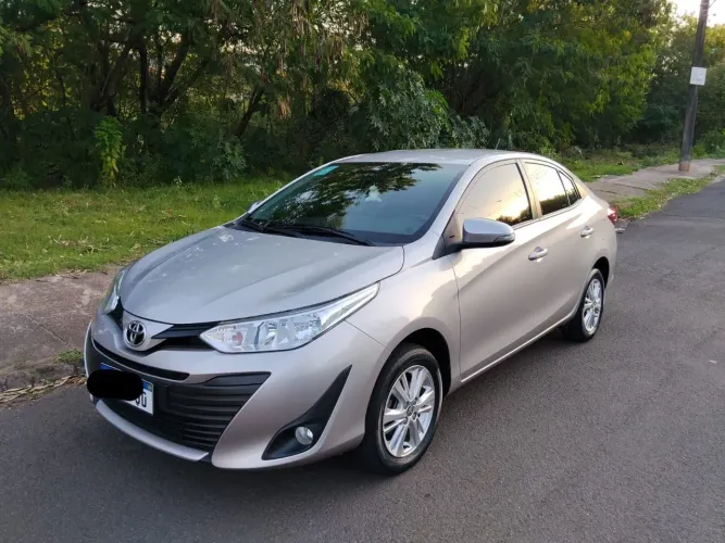 Toyota Yaris XL Sedan 1.5 Flex 16V 4P Aut. 2019