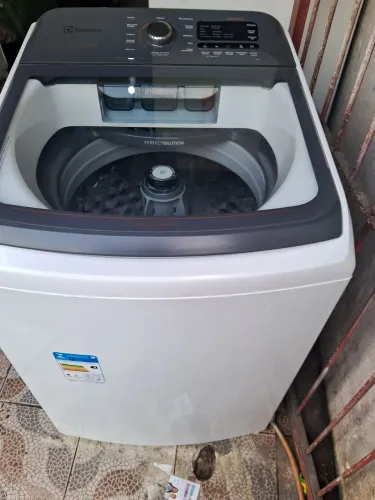 Vende -se maquina Electrolux 17 kg