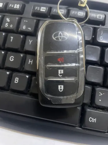 Vendo chave original Hilux 