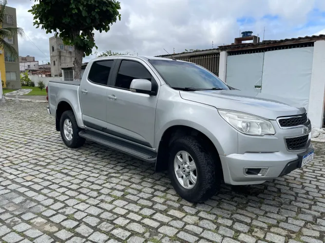 Chevrolet S10 Pick-up LT 2.8 TDI 4X2 CD Diesel AUT 2015