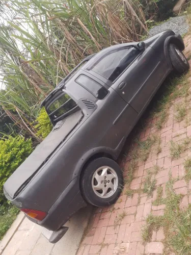Fiat Strada Working 1.5 MPI 8V CE (álcool) 2001
