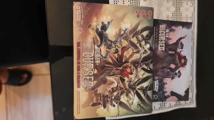 Jogo the few and cursed + expansão de luxo
