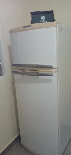 Geladeira usada em ótimo estado
