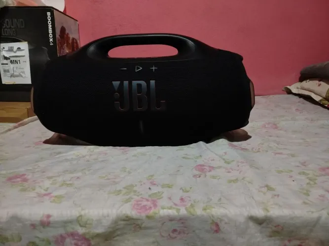 BOMBOX JBL 4