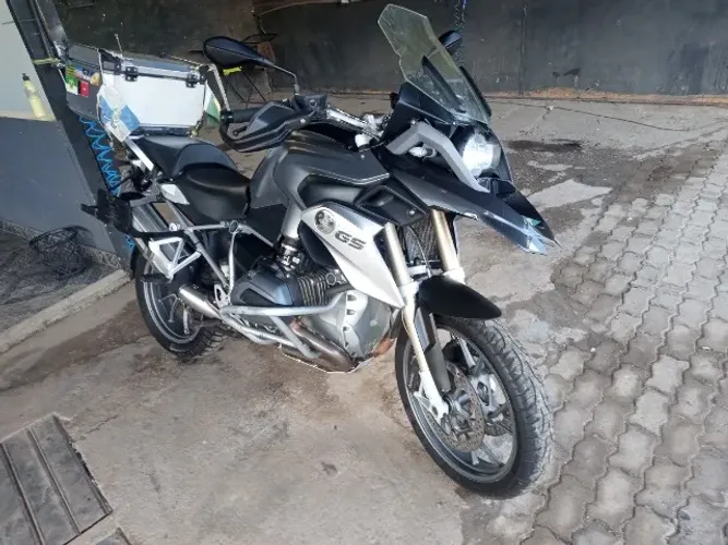 BMW R1200GS - Aceito troca sedan Toyota 