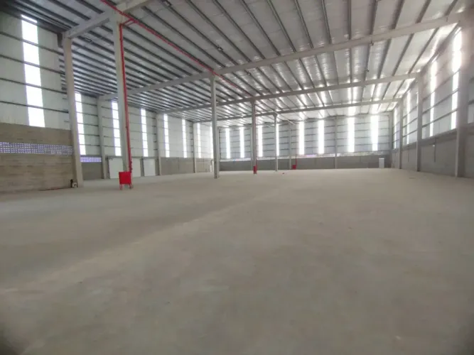 Galpão p/ Locação com 1.800m², em Civit I - Serra / ES