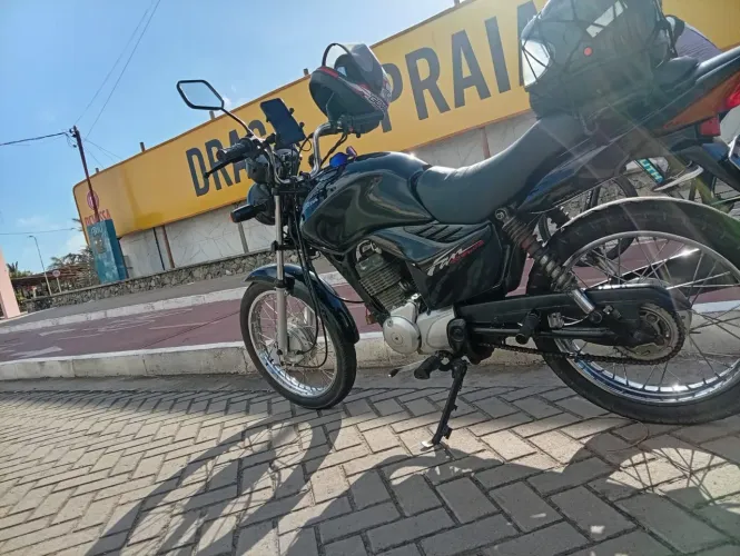 Moto fan 125 es
