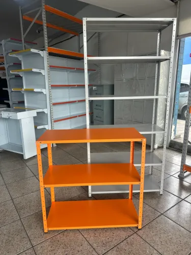 ESTANTE MINI EM AÇO
