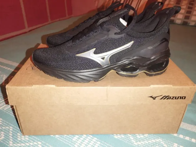 Tenis Mizuno Novo