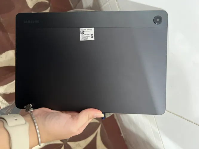 Samsung Galaxy Tab A9+ 5G (64 GB), 