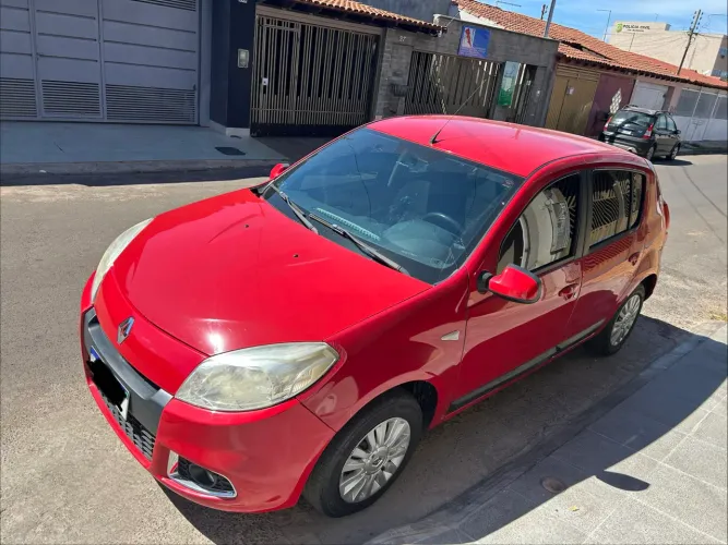 Renault Sandero Privilège Hi-flex 1.6 16V 5P AUT 2012