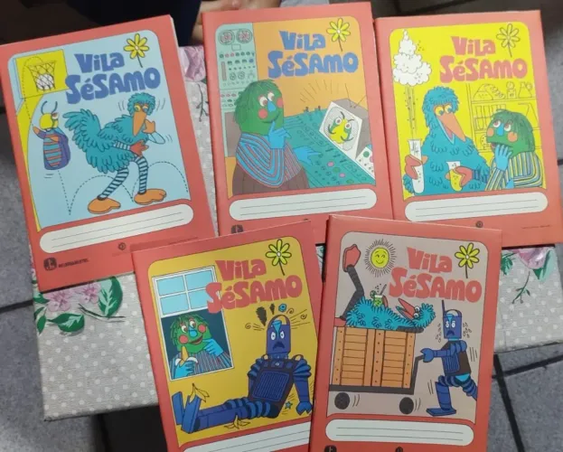 Mini cadernos 100 folhas, anos 80 Melhoramentos/ Vila Sésamo (VALOR UNITÁRIO)