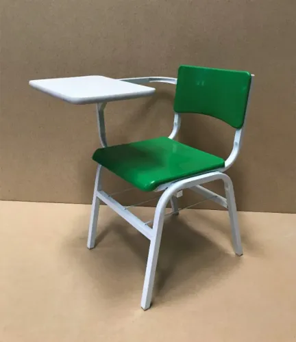 Cadeira Frontal Infantil Polipropileno c/ Prancheta em Fórmica - R$ 146,00