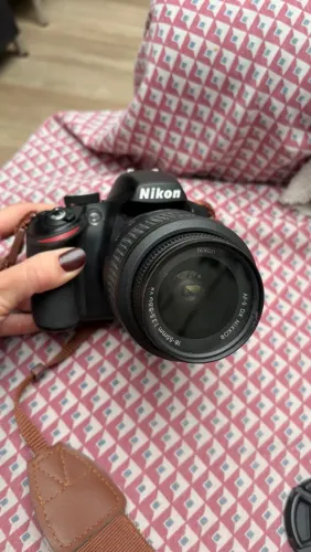 Câmera Nikon D3200 DSLR + Lente 18-55 mm + Bolsa