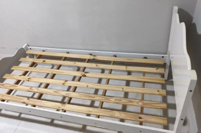 Cama solteiro 1,88m X 88cm