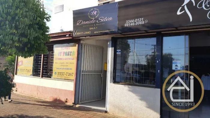 Sala para alugar, 77 m² por R$ 2.200,00/mês - Conjunto Habitacional Violim - Londrina/PR