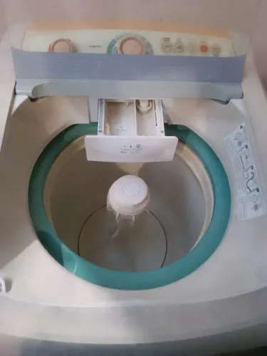 A VISTA 200,00 Maquina de lavar cônsul facilite 10kg