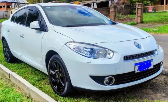 Renault Fluence Sedan Privilège 2.0 16V Flex AUT 2014