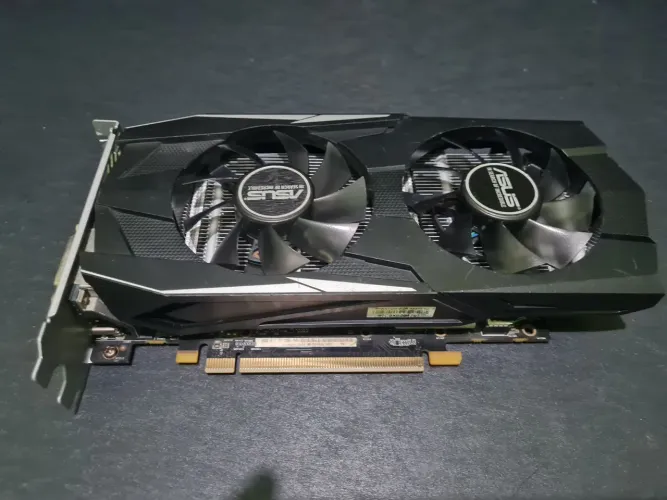 RX570 ASROCK PHANTON 4GB.
