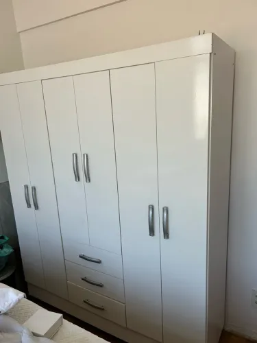 Armário 6 portas