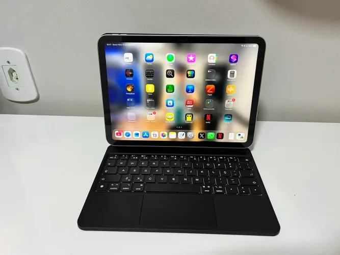Capa + Teclado IPad 10 e 11 (10.9 polegadas) 