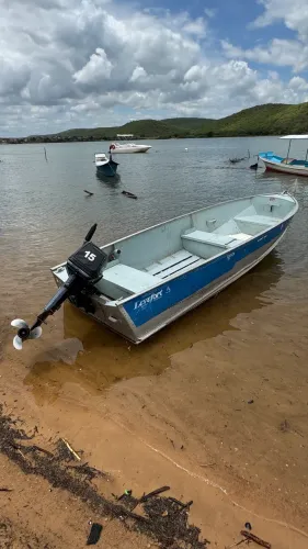 Barco de Alumínio + Motor Evinrude 15hp