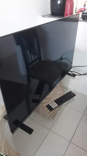 Smart TV 32" Samsung Seminova - Perfeito Estado (Com Controle)