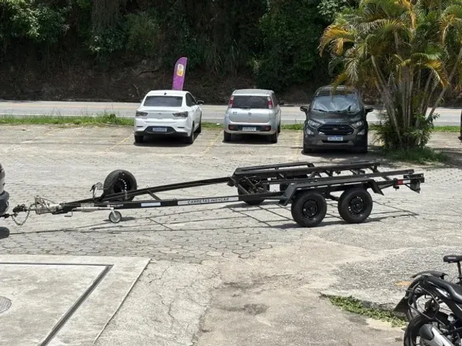 Carreta para barco de até 22 pés