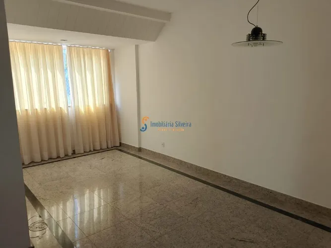 Apartamento a venda próximo colégio, 3 quartos Bairro Silveira, portaria 24 horas.
