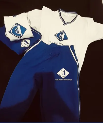 Uniforme (Colégio Incentivo) tamanho g