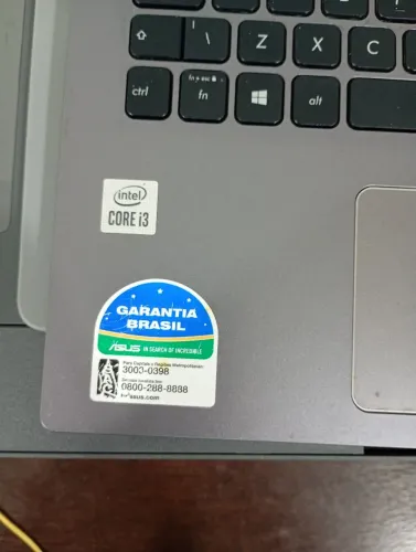 Notebook e impressora impecável