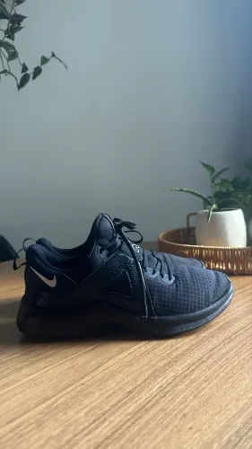 tênis nike air max bella tr5 preto