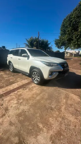 Toyota Hilux SW4 SRX 4X4 2.8 TDI 16V Dies. Aut. 2019