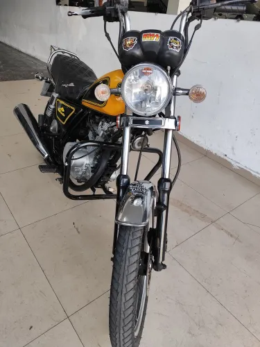 Suzuki Intruder 125 - 2013