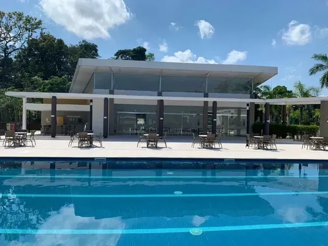 OPORTUNIDADE NO ALPHAVILLE 2 LOTE AMPLO PARA CONSTRUIR SEU PROJETO DOS SONHOS!