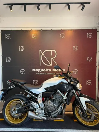 NOGUEIRA MOTOS YAMAHA MT-07 BRANCO 2016
