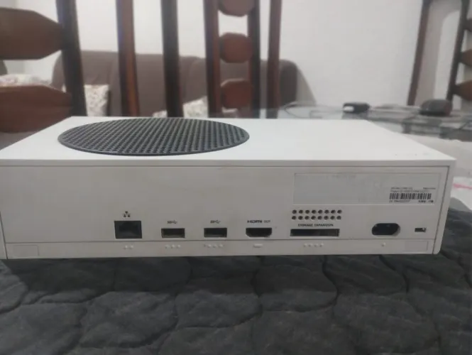Vendo xbox Series S , sem controle, acompanha caixa e cabos, aceito troca em um ps5