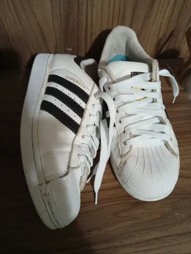 Tênis Adidas Superstar 35