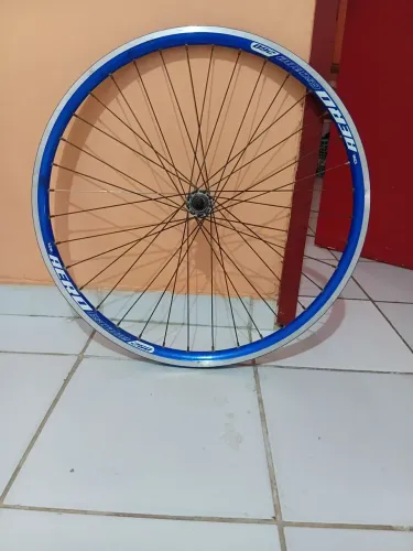 VENDO CALHA AEREO ARO 26 BEM CONCERVADA 