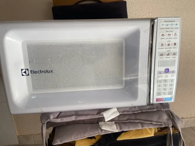 Microondas Electrolux de Bancada Branco