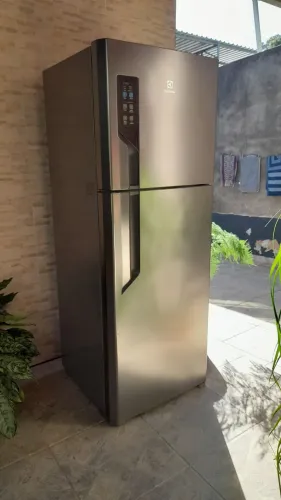 Geladeira para consertar