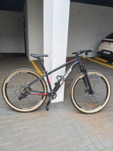 Bicicleta aro 29 V9