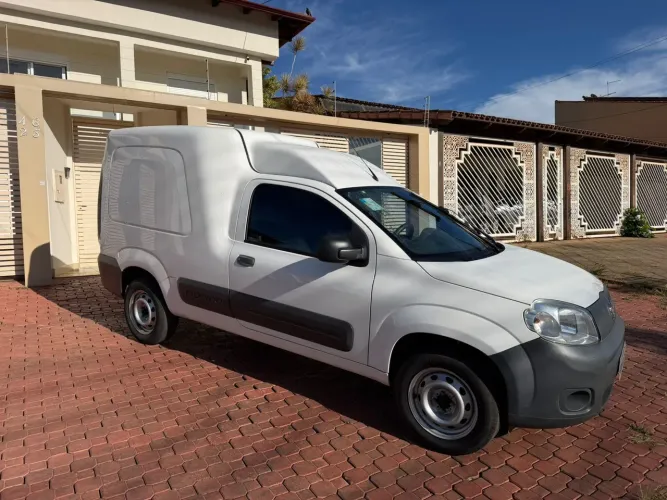 Fiat Fiorino Furgão Work. Hard 1.4 Flex 8V 2P 2020