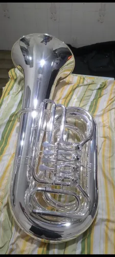 Tuba yamaha 641
