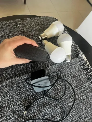 Alexa Amazon Echo Dot 3ª Geração + 3 lâmpadas inteligentes Geonav