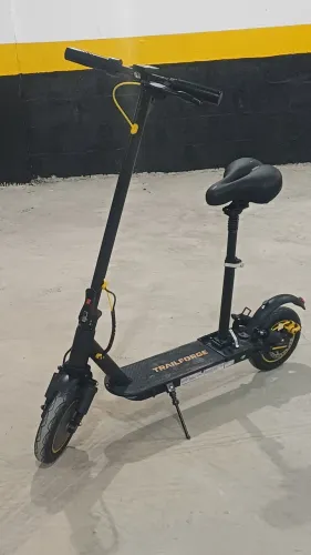 Patinete Elétrico 800w 10" 40 km com aplicativo Bluetooth em impecável estado